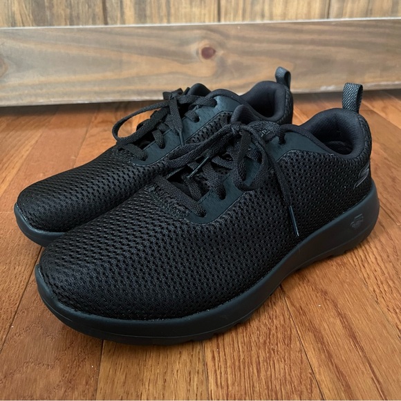 Skechers GOGA MAX AII Black SN15601 W Lace Up Athletic Shoes Sneakers Size 6.5 - Picture 3 of 13